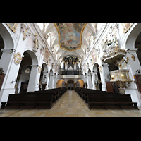 Regensburg, Basilika St. Emmeram, Innenraum in Richtung Orgel