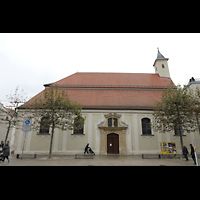 Regensburg, Stiftspfarrkirche St. Kassian, Ansicht vom St. Kassiansplatz von Norden