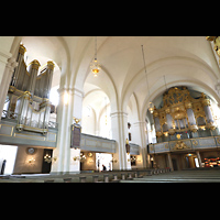 Stockholm, Maria Magdalena kyrka, Sdemporenorgel und Hauptorgel