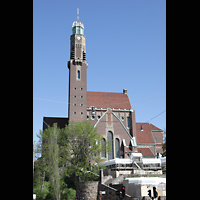 Stockholm, Engelbrektskyrkan, Blick vom Karlavgen von Sden auf die Kirche