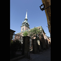 Stockholm, Deutsche St. Gertruds-Kirche, Blick vom Svartmangatan aus Nordosten auf die Kirche