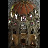 Kln (Cologne), Basilika St. Gereon, Blick aus dem Chor zur Hauptorgel im Dekagon