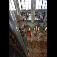 Kln (Cologne), Dom St. Peter und Maria, Blick vom Spieltisch der Langhausorgel ins Langhaus nach Sden