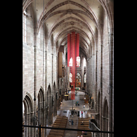 Nrnberg (Nuremberg), St. Lorenz, Blick von der Hauptorgelempore ins Hauptschiff und zur Laurentiusorgel
