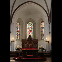 Riga, Mariendom, Chorraum mit Altar von 1896