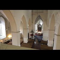 Tallinn (Reval), Oleviste kirik (Olai-Kirche), Seitlicher Blick von der Orgelempore in die Kirche