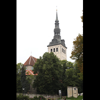 Tallinn (Reval), Niguliste kirik (St. Nikolai - jetzt Museum), Blick vom Harju von Sdosten auf die Kirche