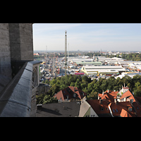 Mnchen (Munich), St. Paul, Blick auf die 'Wiesn' und das im Aufbau befindliche Oktoberfest