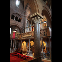 Modena, Duomo San Geminiano, Blick zum Lettner und zur Orgel