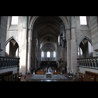 Trier, Dom St. Peter, Blick von der Vierung ins Hauptschiff in Richtung Westchor