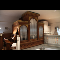 Vlklingen, Hugenottenkirche, Orgel mit Spieltisch