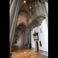 Augsburg, Dom St. Maria, Sdlicher Chorumgang mit Rckseite der Maerz-Orgel