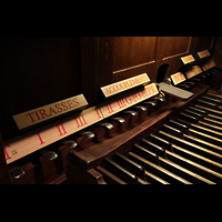 Chalons-en-Champagne, Cathdrale Saint-Etienne, Pedal mit Spielhilfen und ''Appels'