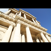 Paris, Saint-Louis des Invalides (Cathdrale aux Armes), Sulen an der Fassade