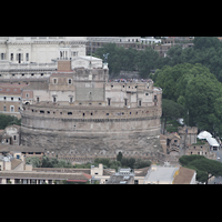 Roma (Rom), Basilica S. Pietro (Petersdom), Blick von der Kuppel auf die Engelsburg