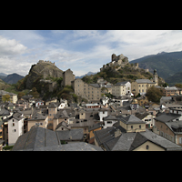 Sion (Sitten), Notre-Dame-de-Valre (Burgkirche), Berg von Valre mit der Burgkirche, vom Turm der Kathedrale aus gesehen