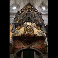 Santany (Mallorca), Sant Andreu, Orgel mit reich verzierter Empore