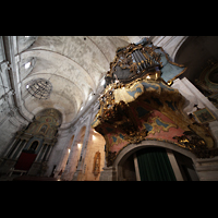 Santany (Mallorca), Sant Andreu, Orgelempore mit Blick ins Gewlbe und den Chorraum