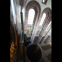 Speyer, Kaiser- und Mariendom, Blick ber die Prospektpeifen des Majorbass 16 und der Octave major 8' in den Dom