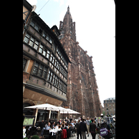 Strasbourg (Straburg), Cathdrale Notre-Dame, Blick vom Place de la Cathdrale