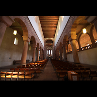 Alpirsbach, Klosterkirche, Innenraum in Richtung Chor