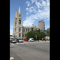Denver, Cathedral Basilica of the Immaculate Conception, Auenansicht von der Colfax Ave aus