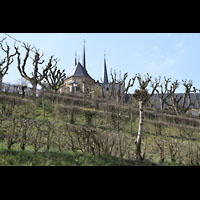 Bamberg, St. Michael, Blick vom Michaelsberg zur Kirche