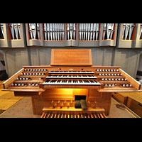 Kaufbeuren, Stadtpfarrkirche St. Martin, Spieltisch und Orgel