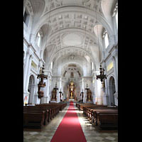 Mnchen (Munich), St. Margaret, Innenraum in Richtung Chor