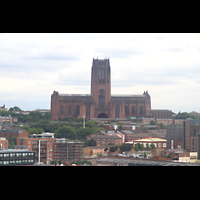 Liverpool, Anglican Cathedral, Blick vom Echo Wheel zur Kathedrale