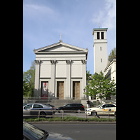 Berlin, St. Paul, Fassade mit Turm