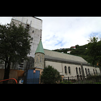 Bergen, Domkirke, Seitenansicht mit Baustelle