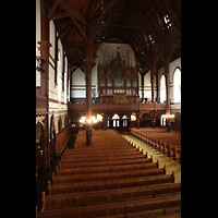 Bergen, Johanneskirke, Innenraum in Richung Orgel