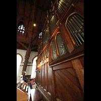 Bergen, Johanneskirke, Orgel mit Spieltisch