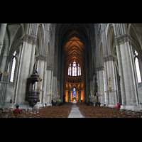 Reims, Cathdrale Notre-Dame, Innenraum / Hauptschiff in Richtung Chor