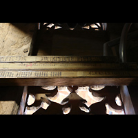 Alkmaar, Sint Laurenskerk, Hlzerne Kondukten, abgedichtet mit alten katholischen Pergament-Gesangsbchern