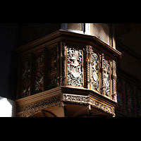 Alkmaar, Sint Laurenskerk, Kunstvoll verzierter Balkon der Chororgel