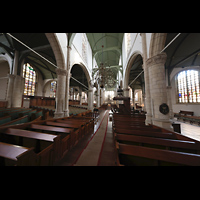 Gouda, Sint Janskerk - Grote Kerk, Innenraum in Richtung Chor (mit 123 Metern lngste Kirche der Niederlande)