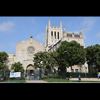 Los Angeles, First Congregational Church, Ansicht von Westen, links die Good Neighborhood Church