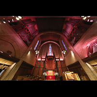 Los Angeles, First Congregational Church, Blick vom Spieltisch nach oben zu den beiden Teilen der Chancel Organ