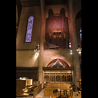 Los Angeles, First Congregational Church, Spieltisch und South Chancel Organ, davor die Trumpet Royale, unten das Italian-Werk
