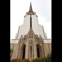 Los Angeles, Westwood United Methodist Church, Turm mit neogotischem Vorbau