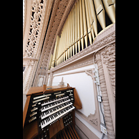 San Diego, Balboa Park, Spreckels Organ Pavilion (Freiluftorgel), Orgel mit Spieltisch perspektivisch